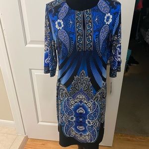 Beautiful “Sandra Darren” knit dress, size 12, NWT.
